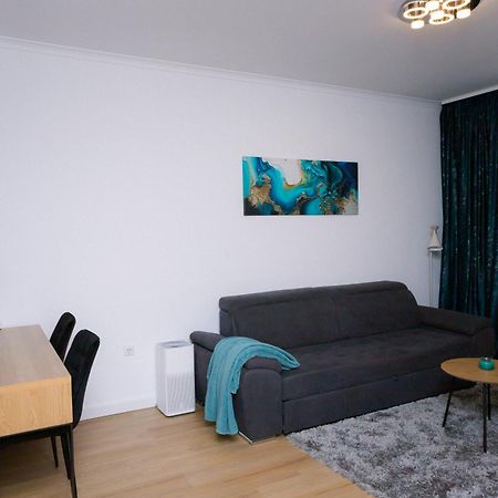 Elysian Urbanscape Brown, 2 Rooms, Near Bucharest Chiajna Εξωτερικό φωτογραφία